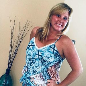 Meet your Posher, Jenny